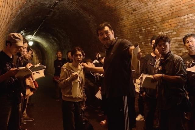 福澤克雄監督の演出を受ける桜田ひより