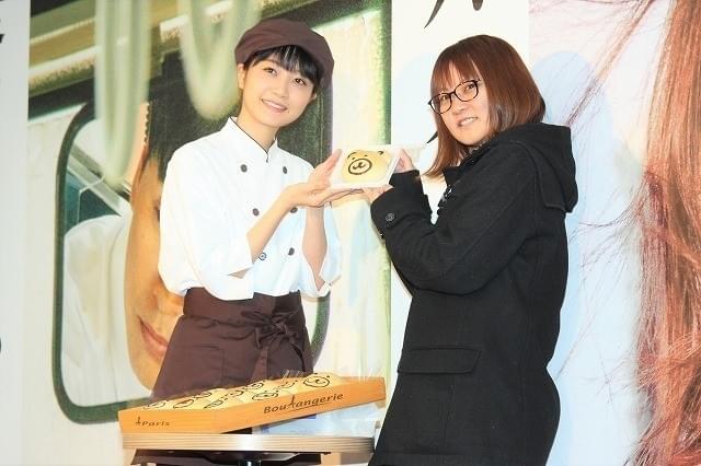 元乃木坂46・深川麻衣、パン屋になっても聖母！1日店長就任