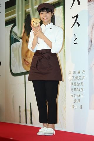 元乃木坂46・深川麻衣、パン屋になっても聖母！1日店長就任