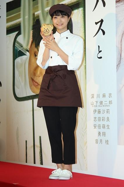 元乃木坂46・深川麻衣、パン屋になっても聖母！1日店長就任