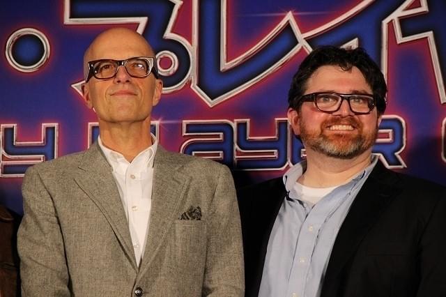 （左から）ドナルド・デ・ライン、 アーネスト・クライン氏