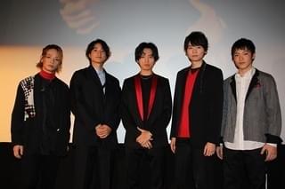 「曇天に笑う」三男坊・若山耀人の司会ぶり、古川雄輝＆桐山漣が目を細める