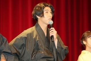 広瀬すず“攻める男”野村周平or“待つ男”新田真剣佑どちらを選ぶ？