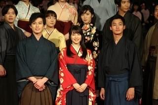 広瀬すず“攻める男”野村周平or“待つ男”新田真剣佑どちらを選ぶ？