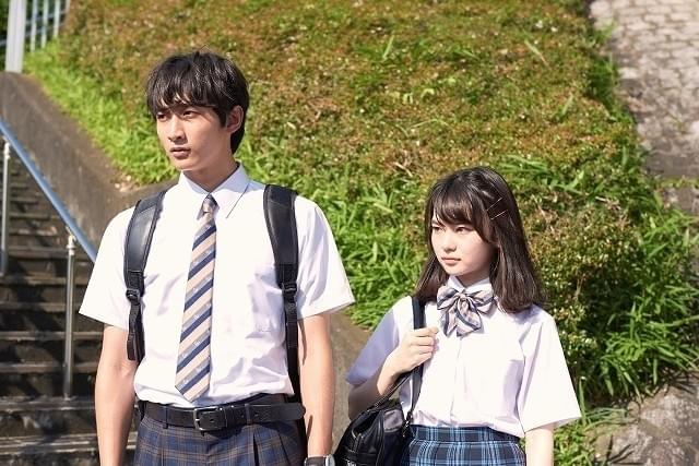 玉城ティナ×小関裕太の過激ビジュアル！「わたしに××しなさい！」ポスター＆場面写真披露