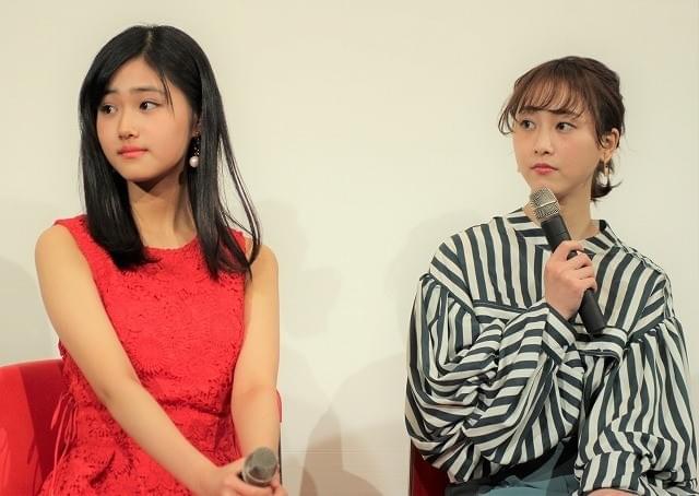 ピュアすぎる美少女・原菜乃華、舞台挨拶でド緊張！松井玲奈が“お母さん状態”