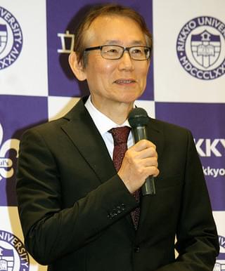 周防正行監督、出世作「シコふんじゃった。」の母校・立大相撲部の名誉監督に就任