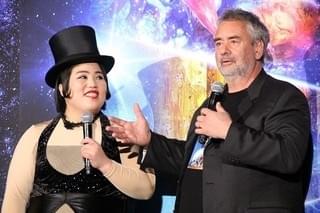 来日したリュック・ベッソン、ネタ全開のゆりやんに“笑撃”「彼女はエイリアン」