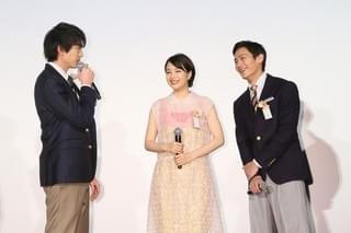 広瀬すず「ちはやふる」卒業に爽快な笑顔！萌音＆美青＆果耶は涙ポロリ