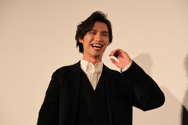 福士蒼汰＆中山優馬「曇天に笑う」初日に“曇天ダンス”披露