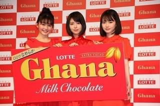 浜辺美波、渡辺直美に触発され「恥ずかしさ捨てた」“可愛すぎるポーズ”披露