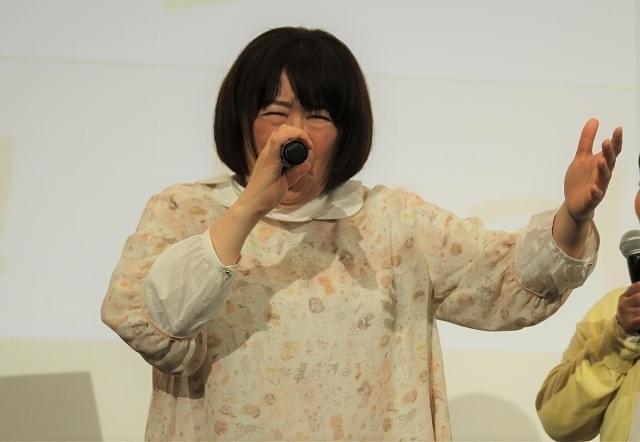 恐怖の歌声に……シーン