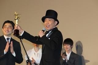 木梨憲武、佐藤健の宿願“新人CG男優賞”獲得するも「米はもらえるの？」