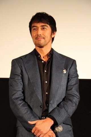 阿部寛、鶴橋康夫“先輩”の絶賛に恐縮しきり 再タッグは快諾