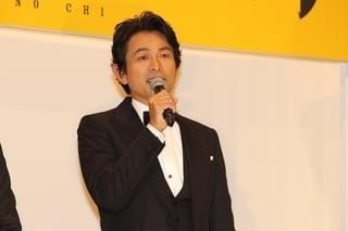 松坂桃李、役所広司の“魂”が込められた「孤狼の血」キーアイテムを継承！