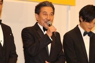 松坂桃李、役所広司の“魂”が込められた「孤狼の血」キーアイテムを継承！