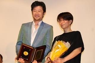 松岡茉優、日プロ主演女優賞に喜び爆発！ 浅野忠信は21年ぶりに主演男優賞