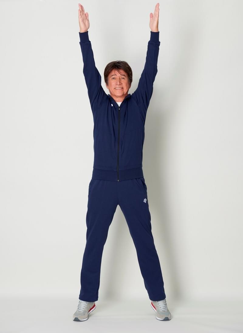 草刈正雄がジャージ姿でラジオ体操!? 菊地健雄監督「体操しようよ」で主演