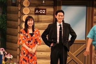 菅田将暉＆土屋太鳳に“笑いの神”が降臨！「となりの怪物くん」PRで吉本新喜劇初出演