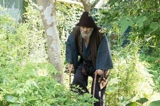 アリはどの脚から歩き出す？ 山崎努主演作「モリのいる場所」特別映像公開