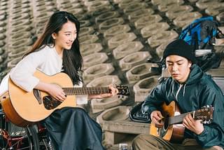 知英主演「私の人生なのに」幼なじみ役で稲葉友が出演 ギター演奏と歌声を初披露