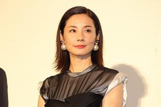 吉田羊、初主演の恋愛映画は「奇跡」 大久保佳代子のほっぺに“チュー”も