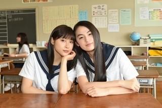 土屋太鳳主演のドラマ「チア☆ダン」に話題のダンス美少女・八木莉可子が出演!