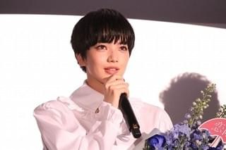 小松菜奈、大泉洋の“感謝の言葉”にウルッ「人を好きになるのに理屈はない」