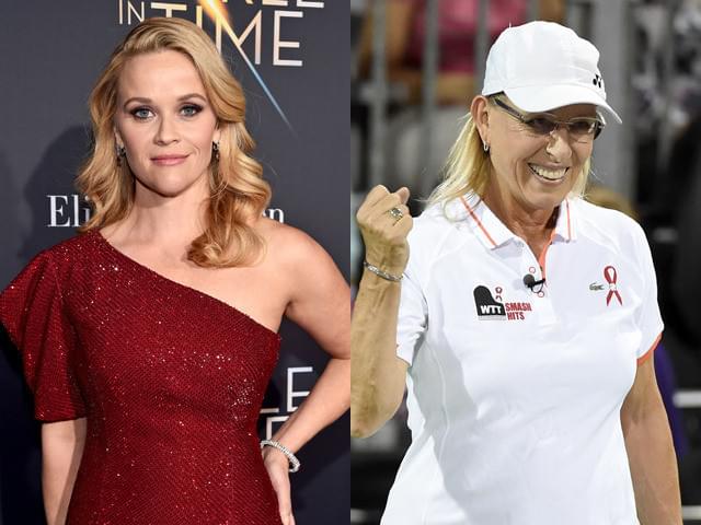 リース・ウィザースプーン（左）と 元テニス選手マルチナ・ナブラチロワ