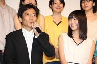 津田寛治、波岡一喜からの“おっさんずラブ”宣言に大照れ