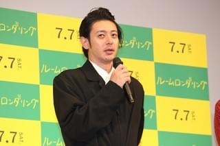 池田エライザ、オダギリジョーの不可解な“ペン消失”に爆笑