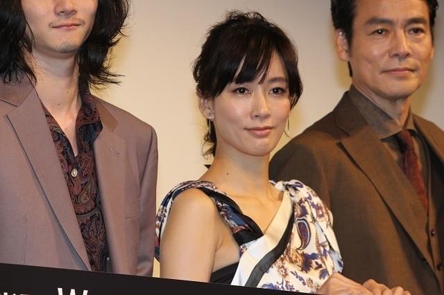 水川あさみ、濃厚な濡れ場の撮影は「皆で交わっている感覚」