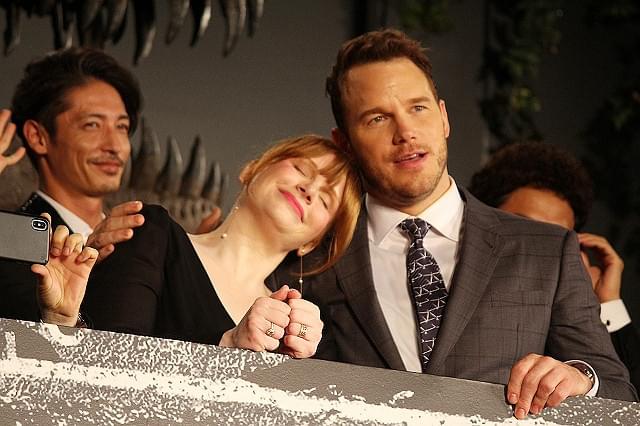 ファン800人が歓喜