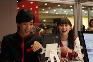 清水尋也、東京証券取引所での会見は「気分“上場”」 早見あかりは投資家宣言？