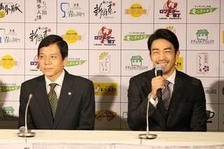 仲村トオル“社長”が就任会見 「我が社は追い詰められています！」と吠える