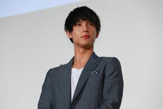佐野玲於×中川大志×高杉真宙×横浜流星、「虹色デイズ」飯塚健監督からの手紙に感激