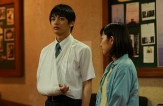 川谷絵音、演技初挑戦！ 徳永えり「恋のツキ」で新進気鋭の映画監督役に