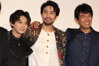 “フルスマイル”福士蒼汰＆“人見知り”吉沢亮は「可愛い！」 小柳友が振り返る