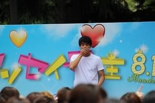 竹内涼真、佐藤大樹らのフラッシュモブに感激「25年生きてきたなかで一番嬉しい！」