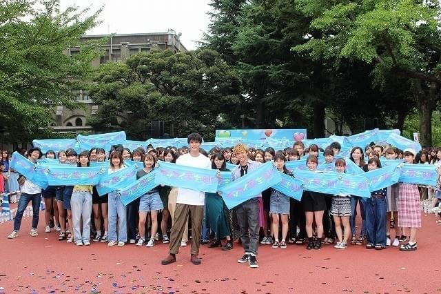 竹内涼真、佐藤大樹らのフラッシュモブに感激「25年生きてきたなかで一番嬉しい！」