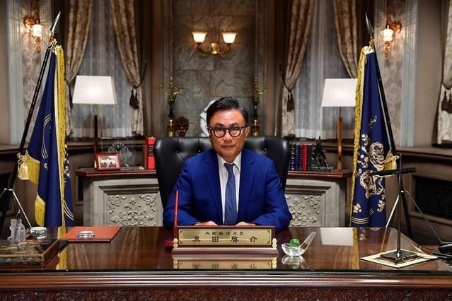 セットで意気込みを語った三谷幸喜監督