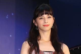 佐野勇斗、中条あやみに初対面で愛の告白!? 出会った瞬間に「I love you」