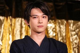 小栗旬「銀魂2」の感想は「尺が長かった」!? 福田雄一監督が大慌て「すげえ汗かいたわ！」