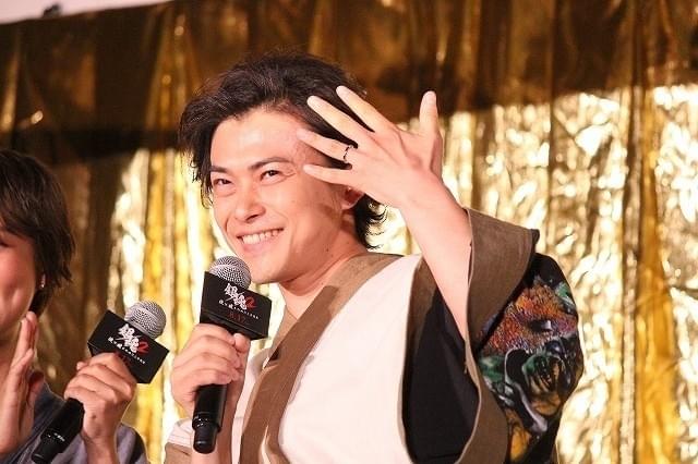 小栗旬「銀魂2」の感想は「尺が長かった」!? 福田雄一監督が大慌て「すげえ汗かいたわ！」