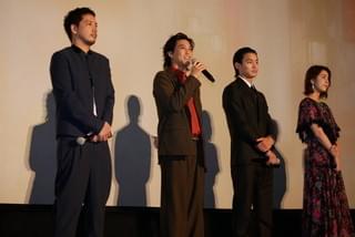 野村周平、サングラス姿で登壇「調子乗っている」と書かれちゃう？