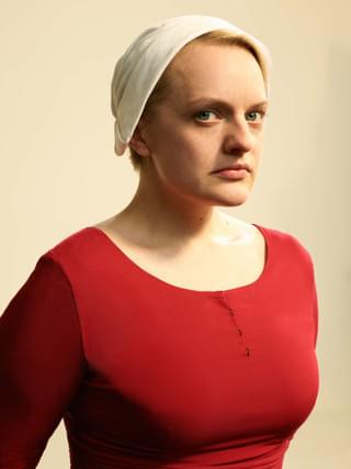 エリザベス・モスが語る「ハンドメイズ・テイル」が世間に与えた影響と今後の行方