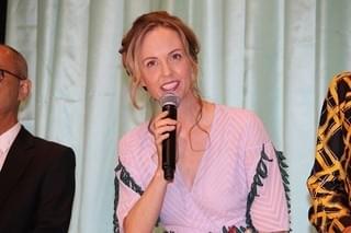 前田敦子、幸せあふれた「食べる女」撮影現場で小泉今日子の追っかけに!?