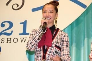 前田敦子、幸せあふれた「食べる女」撮影現場で小泉今日子の追っかけに!?