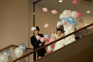 岩田剛典＆杉咲花、イナゴアイスが衝撃的だった