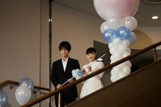 岩田剛典＆杉咲花、イナゴアイスが衝撃的だった